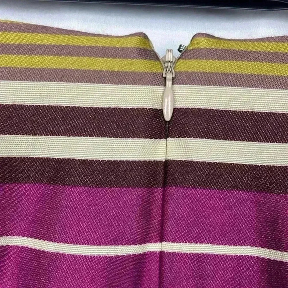 J. McLaughlin Womens Mini Skirt 2 Purple Gold Cream Pleated Back Zip Vintage EUC - Picture 4 of 9